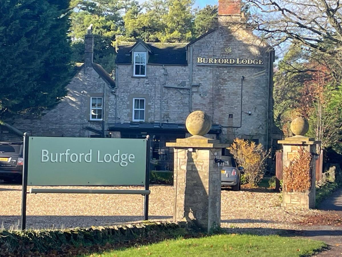 Burford Lodge Hotel - Adults Only Exteriér fotografie